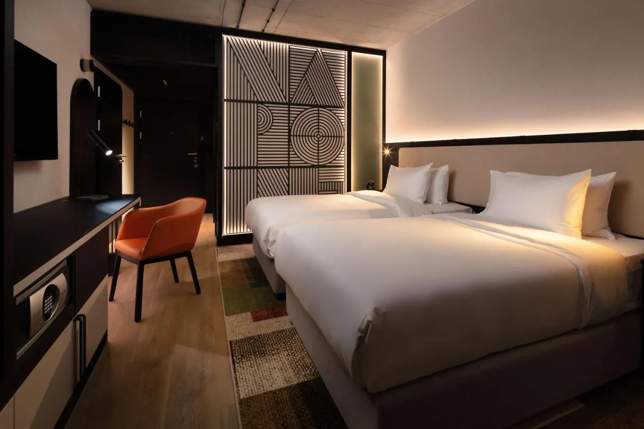 Hyatt Place Cracovia 4*,  Polonia